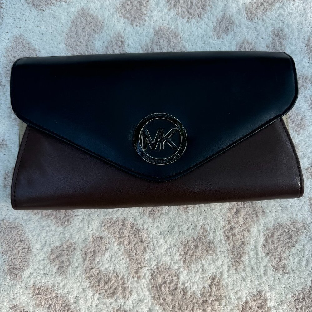 Michael Kors Clutch